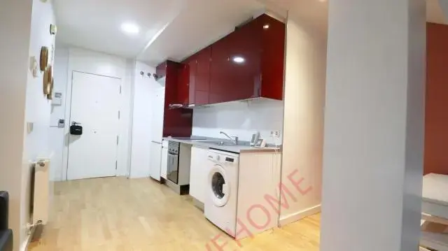 apartment in Palacio (Centro)