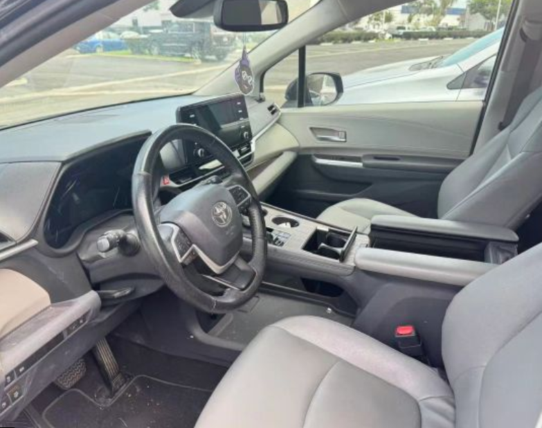 2023 TOYOTA SIENNA XLE MINIVAN 4D63593730324483121