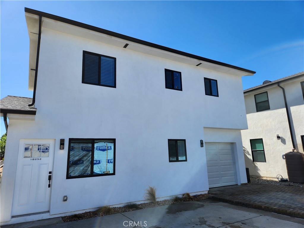 $3,900/mes 18252 SATICOY Street Reseda CA, 9133564086618229378122