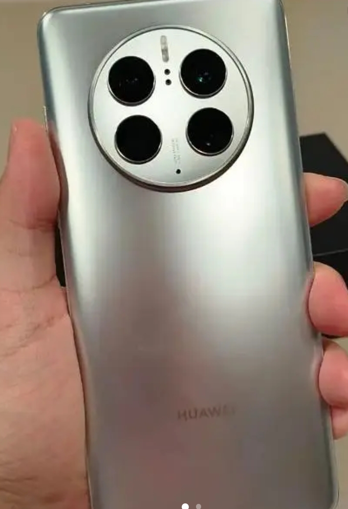 Huawei mate 50 pro 256 gb new condition box with accessories