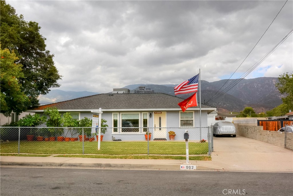 962 W 41st, San Bernardino CA, 9240764099745137155120