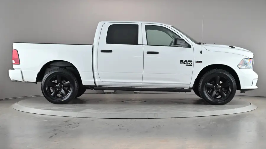 2020 Ram 1500 Classic64575360270211122