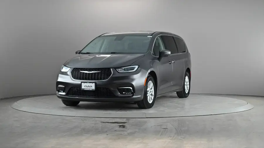 2023 Chrysler Pacifica64837822207490120