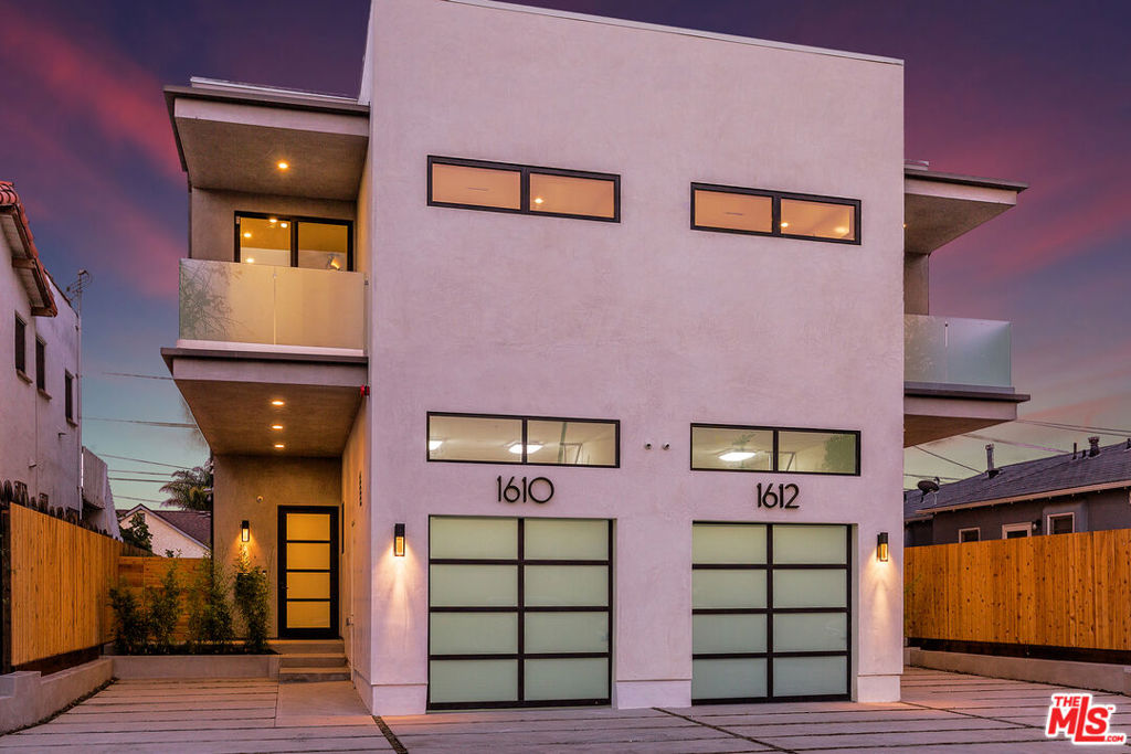 1612 S Wooster Street Los Angeles CA, 9003563711562933633120